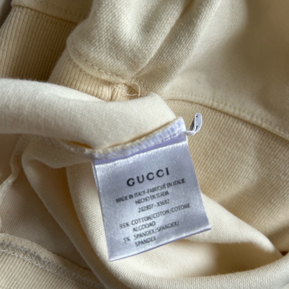 Gucci Cream Crewneck Sweater with Iconic Mickey Mouse Design - Picture 7 of 8